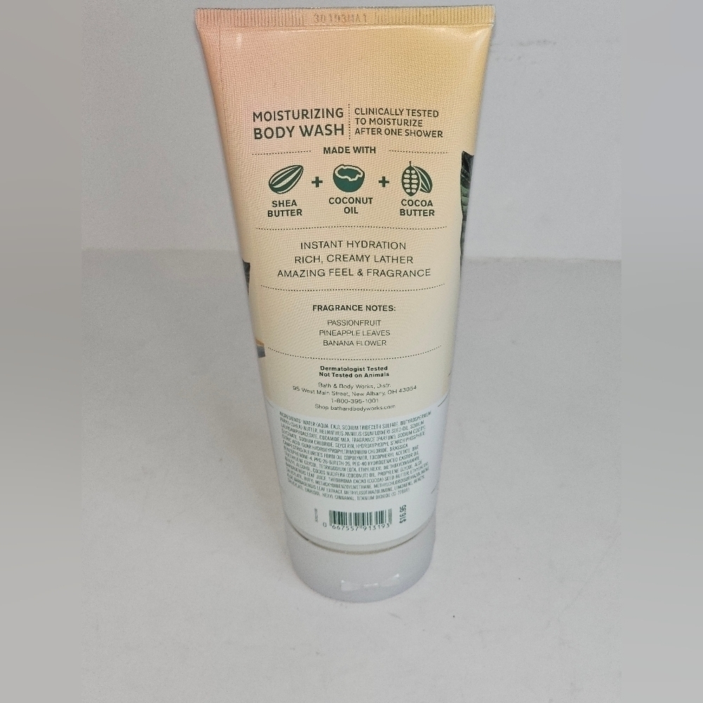 Bath and Body Works Bahamas Passionfruit & Banana Flower Moisturizing Body Wash - Picture 2 of 2